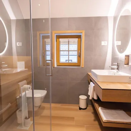 Boutique Loka 4*